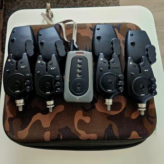 Prodám spolehlivé hlásiče záběru Fox NX-r 4+1 Běžné známky používání. U jednoho hlásiče odchází dioda signalizace záběru,...